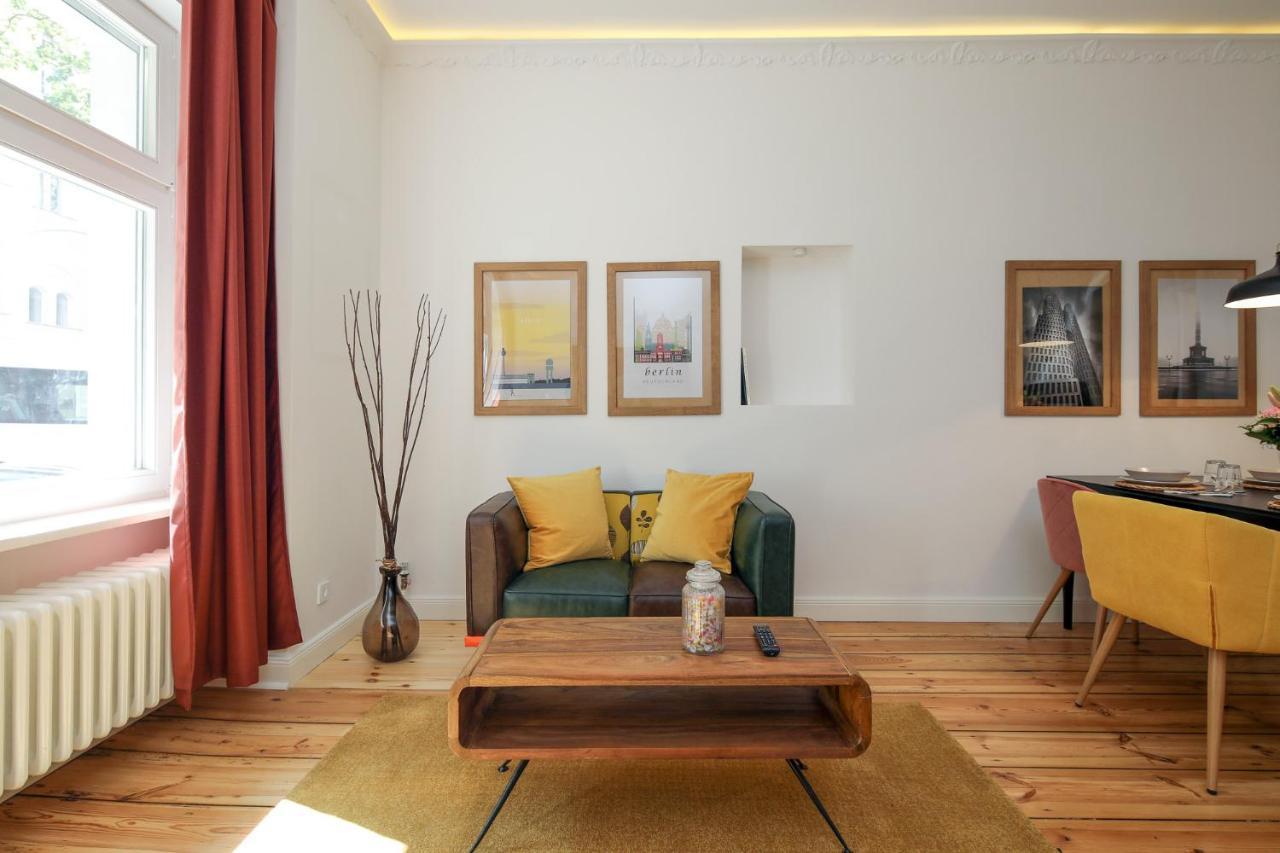 4 Personen Altbau Apartment Nahe Kurfuerstendamm - Romeo & Julia Berlin Bagian luar foto